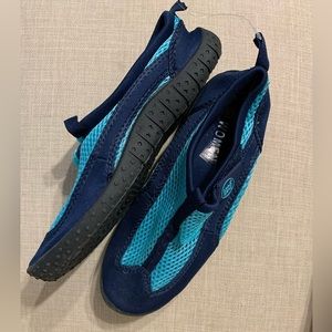 Water shoes for women. BRAND NEW. Size 8